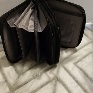 Lug Wallet Quilted design